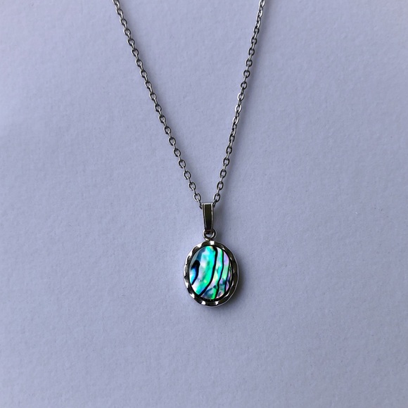 Dainty Silver Abalone Pendant Necklace - Picture 5 of 10